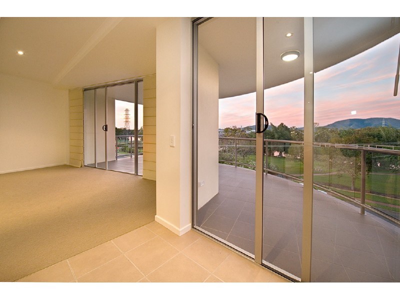 302/6 Victoria Parade, Rockhampton City QLD 4700